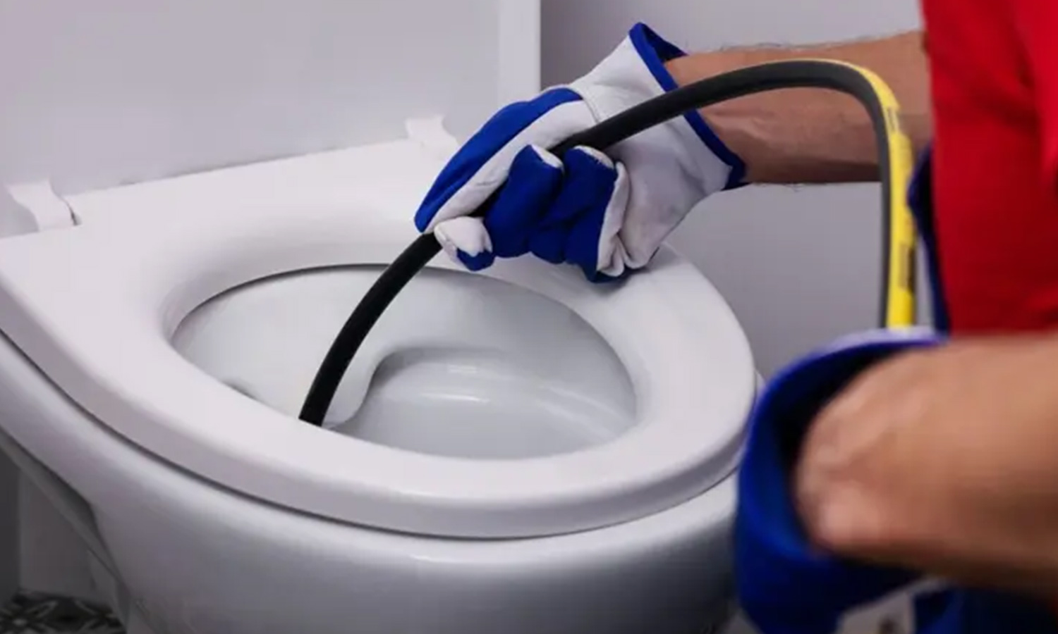 Wc verstopping verhelpen